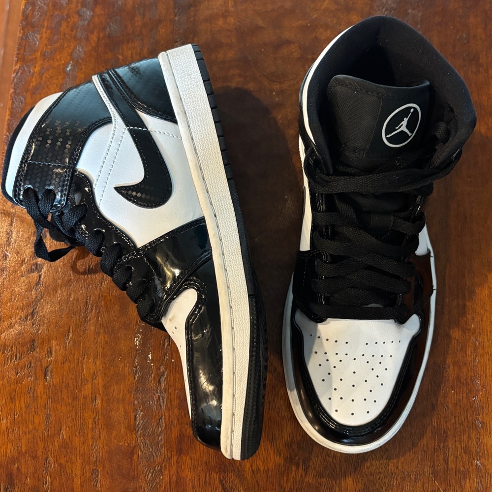 Jordan 1 Mid Carbon Fiber Black Patent Sneakers